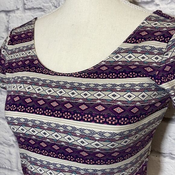 GARAGE Printed Crop Top Size Medium - Picture 3 of 8